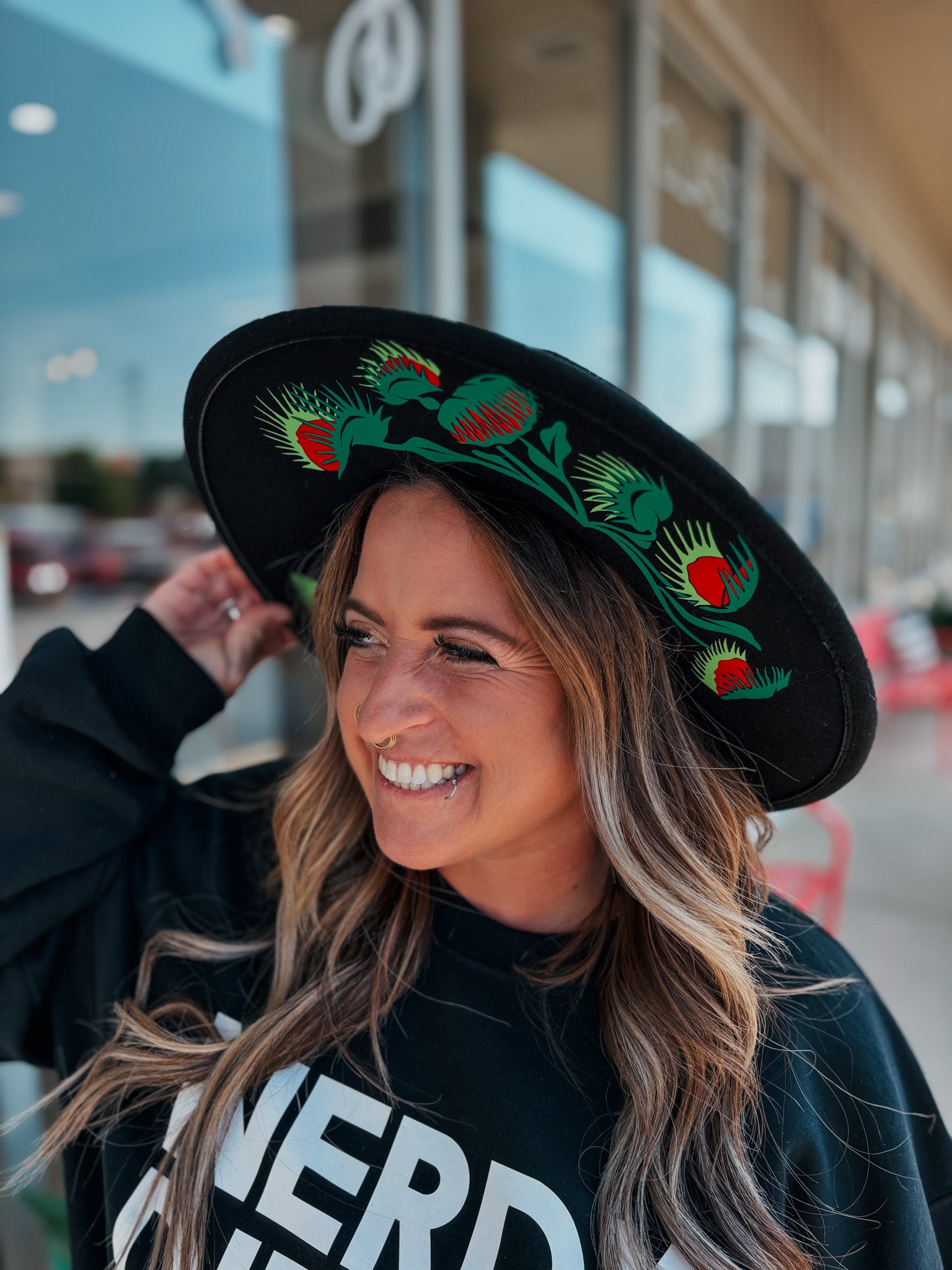 Venus Rising Wide Brim Hat | Flawless + Hep.cat Boutique display picture 1